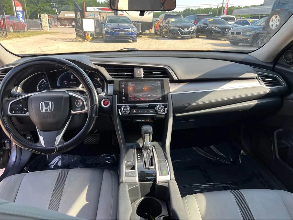 2016 Honda Civic 10th Gen - Image 14 of 17