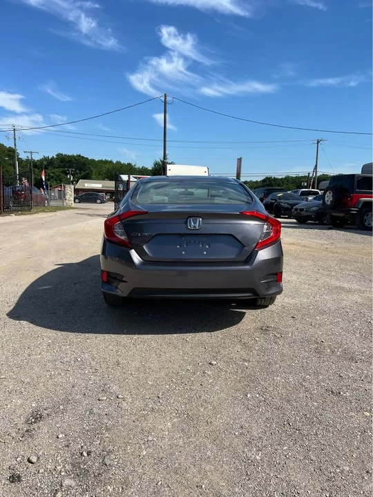 2016 Honda Civic 10th Gen - Image 6 of 17