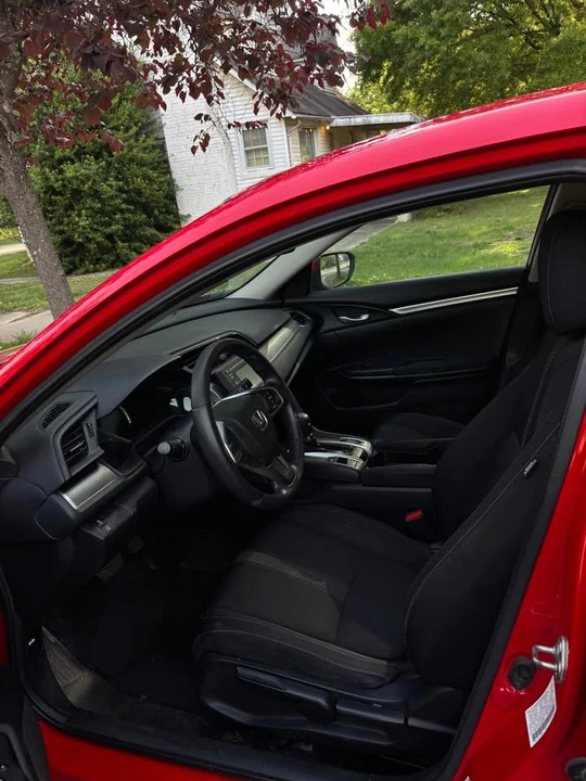 2016 Honda Civic 10th Gen - Image 8 of 20