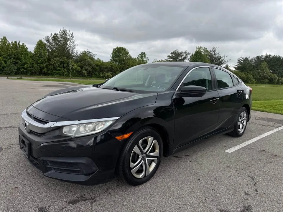 2016 Honda Civic 10th Gen - Image 2 of 15