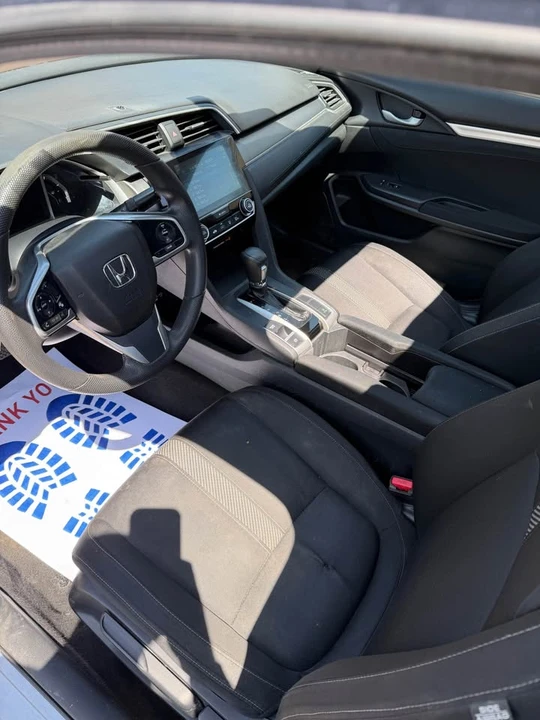 2016 Honda Civic 10th Gen - Image 8 of 16