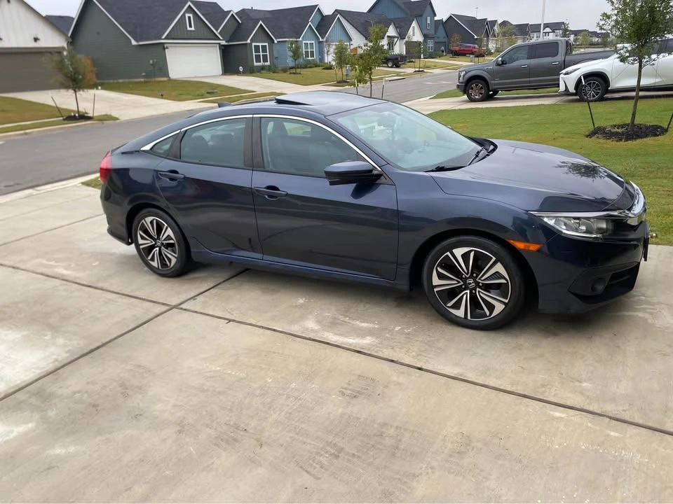 2016 Honda Civic 10th Gen - Image 3 of 5