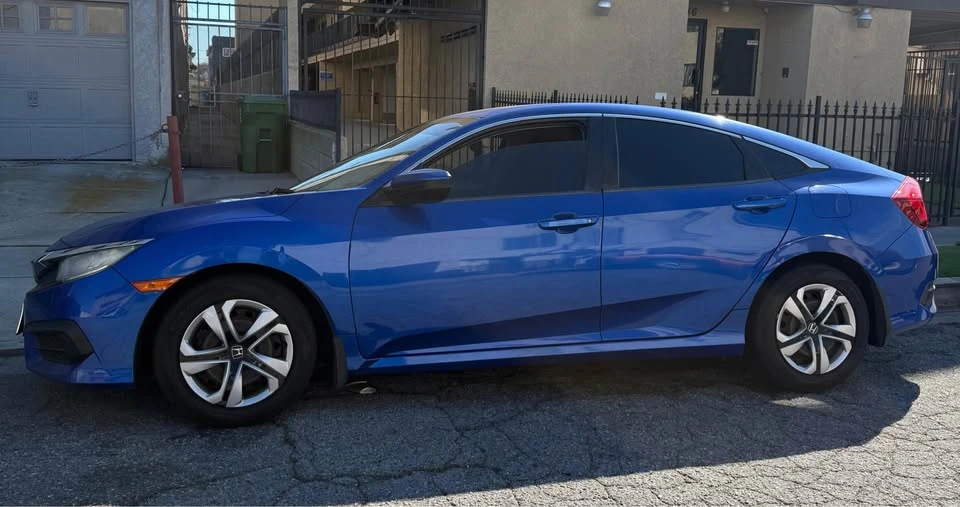 2016 Honda Civic 10th Gen - Image 2 of 7