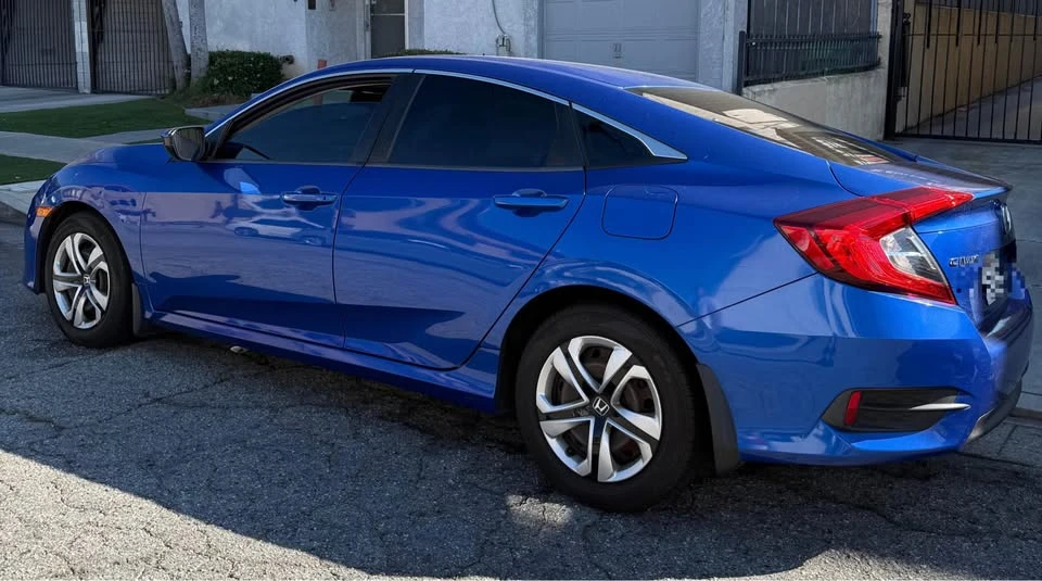 2016 Honda Civic 10th Gen - Image 3 of 7