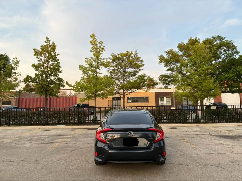 2016 Honda Civic 10th Gen - Image 11 of 14