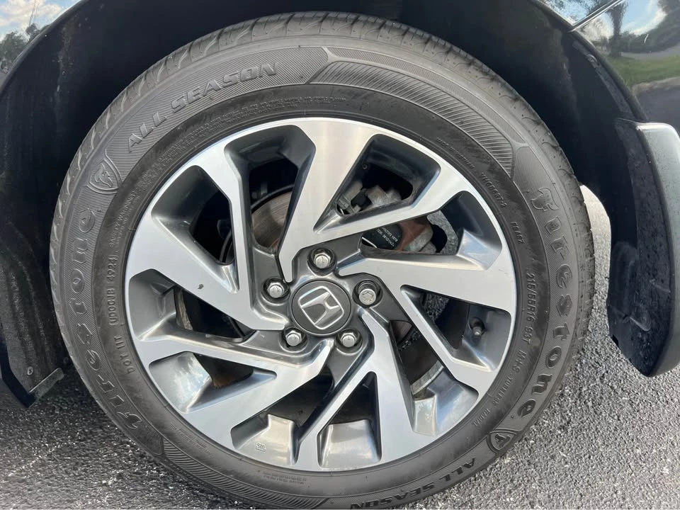 2016 Honda Civic 10th Gen - Image 19 of 20