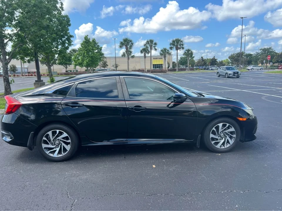 2016 Honda Civic 10th Gen - Image 3 of 20