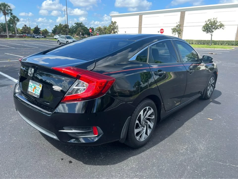 2016 Honda Civic 10th Gen - Image 7 of 20