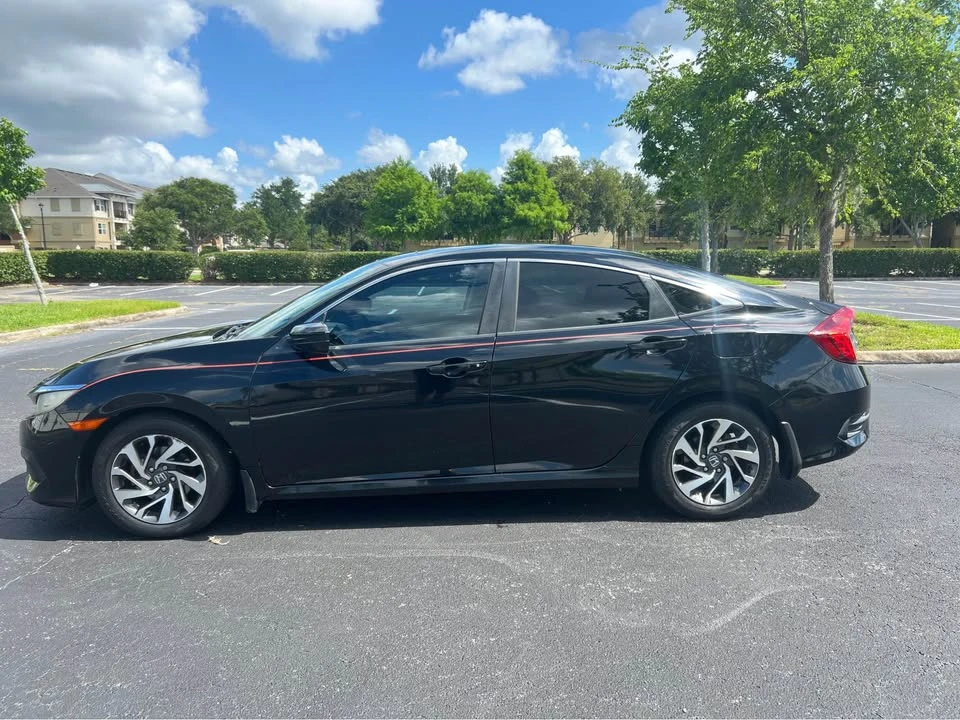 2016 Honda Civic 10th Gen - Image 4 of 20