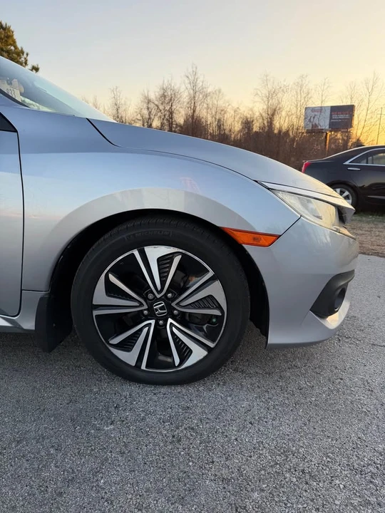 2016 Honda Civic 10th Gen - Image 11 of 13