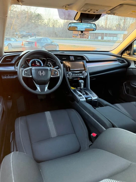 2016 Honda Civic 10th Gen - Image 5 of 13