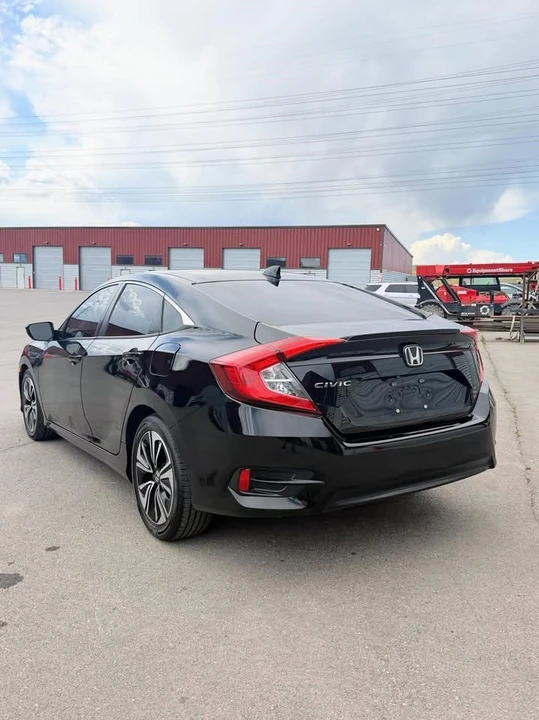 2016 Honda Civic 10th Gen - Image 4 of 18