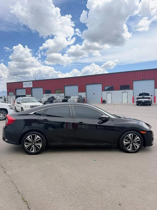 2016 Honda Civic 10th Gen - Image 8 of 18