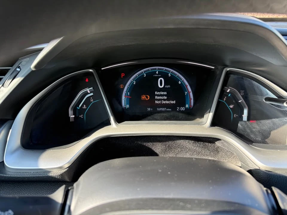 2016 Honda Civic 10th Gen - Image 9 of 17