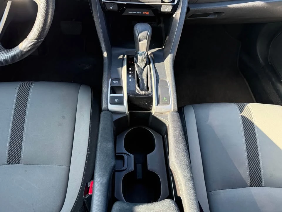 2016 Honda Civic 10th Gen - Image 10 of 17