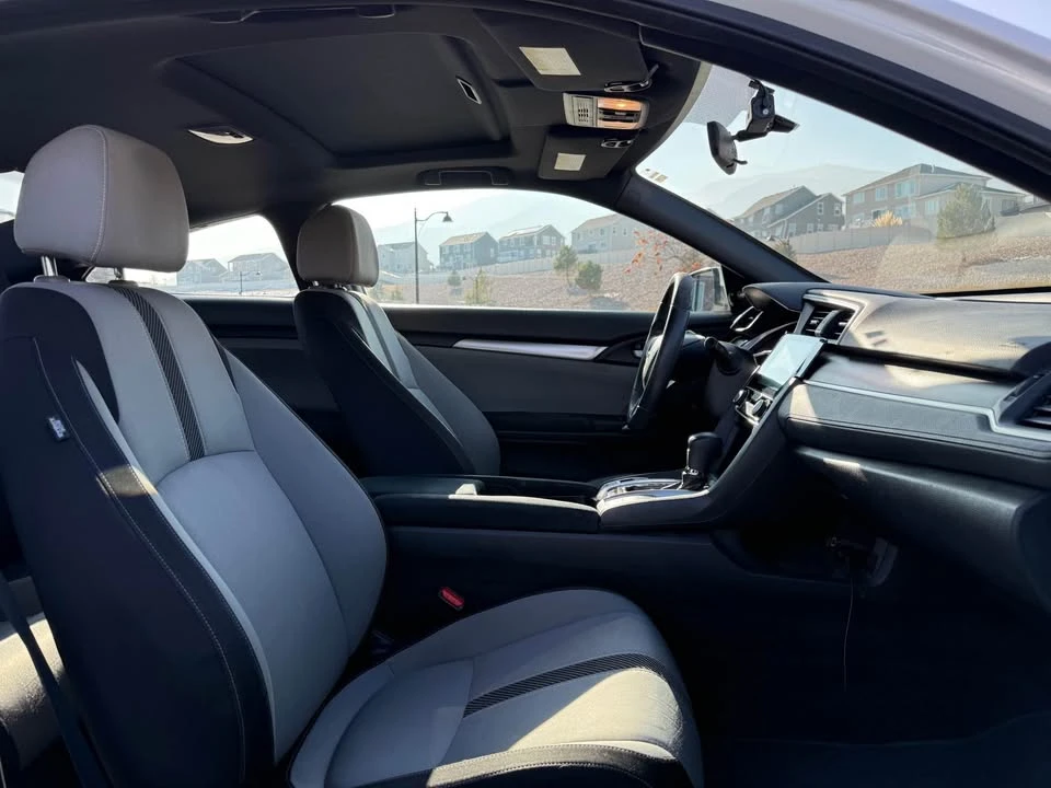 2016 Honda Civic 10th Gen - Image 15 of 17