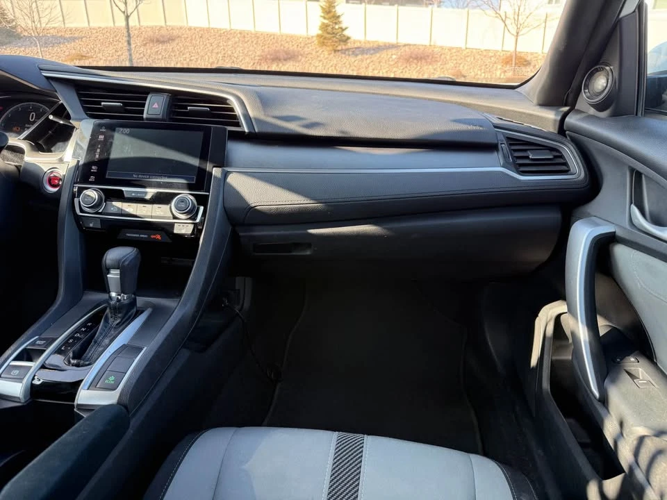 2016 Honda Civic 10th Gen - Image 13 of 17
