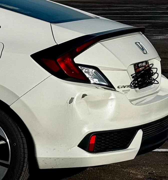 2016 Honda Civic 10th Gen - Image 17 of 17