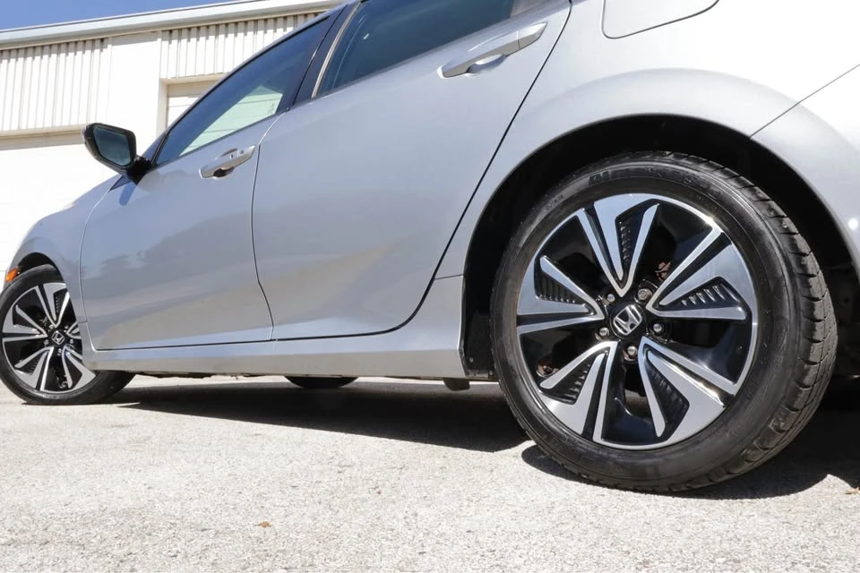 2016 Honda Civic 10th Gen - Image 14 of 19