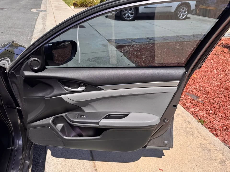 2016 Honda Civic 10th Gen - Image 11 of 16
