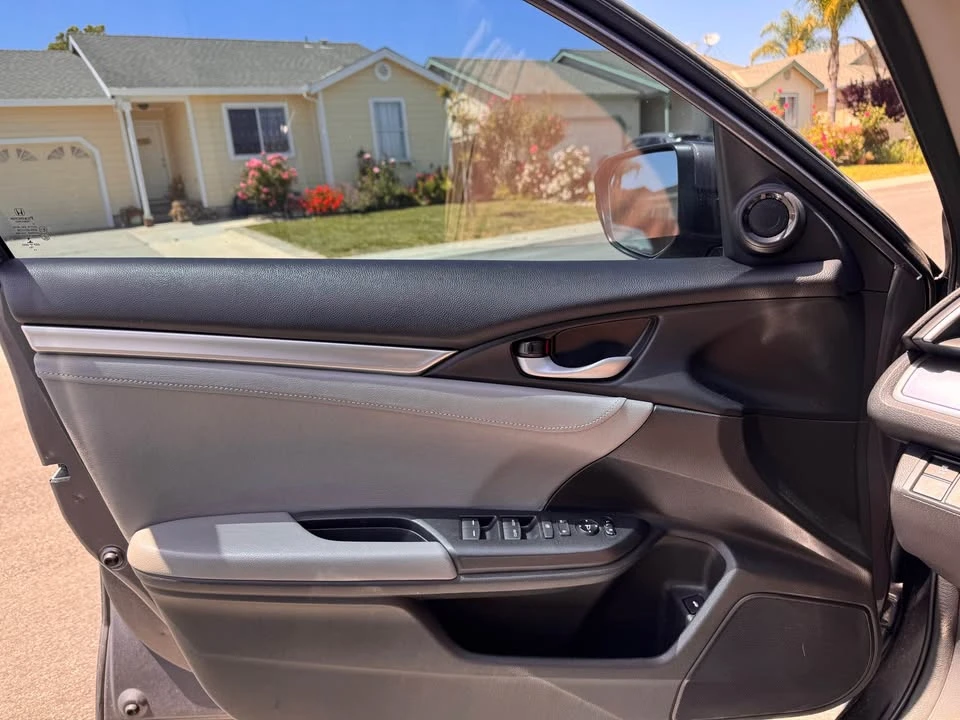 2016 Honda Civic 10th Gen - Image 8 of 16