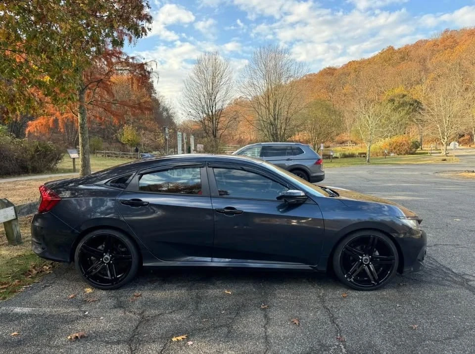 2016 Honda Civic 10th Gen - Image 4 of 11