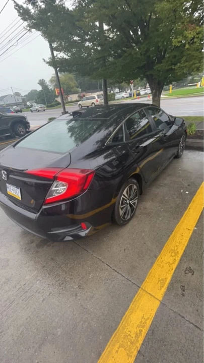 2016 Honda Civic 10th Gen - Image 4 of 5