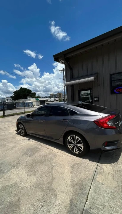 2016 Honda Civic 10th Gen - Image 2 of 3