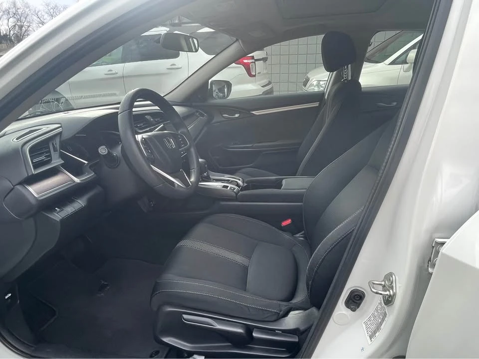 2016 Honda Civic 10th Gen - Image 9 of 17