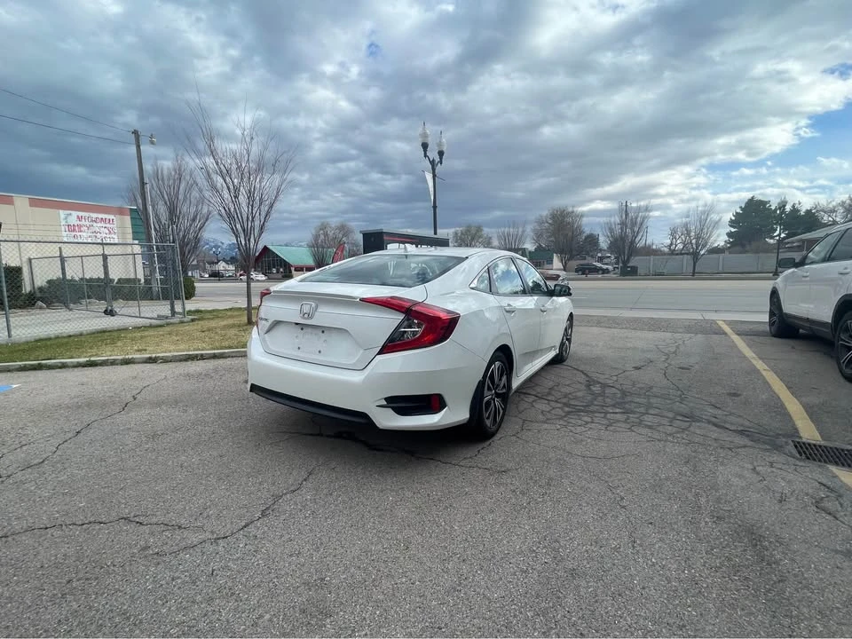 2016 Honda Civic 10th Gen - Image 3 of 17