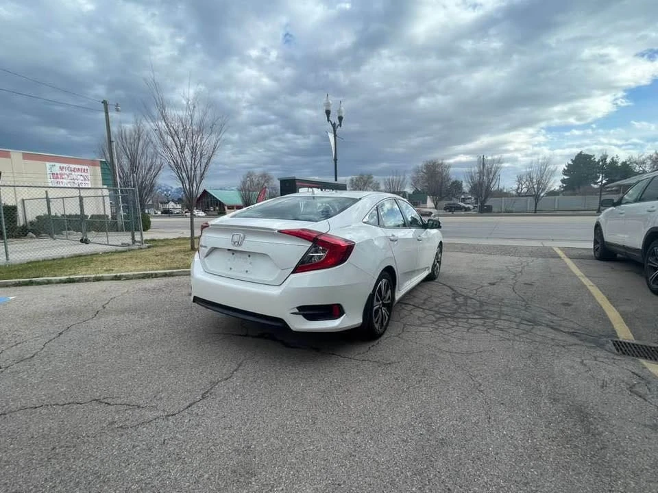 2016 Honda Civic 10th Gen - Image 3 of 18