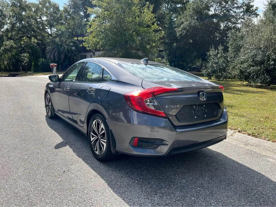 2016 Honda Civic 10th Gen - Image 6 of 20