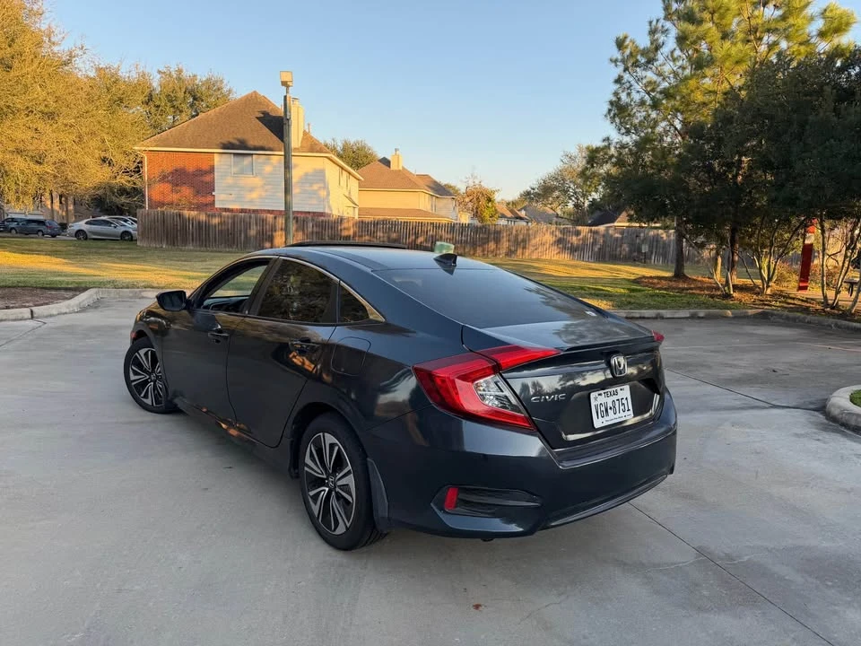 2016 Honda Civic 10th Gen - Image 6 of 11