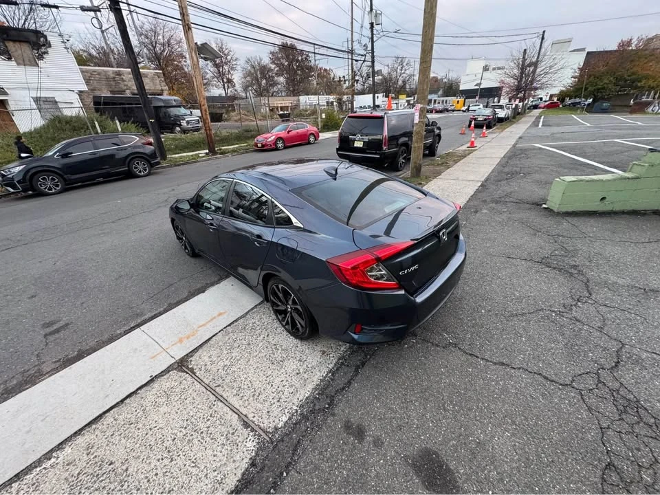 2016 Honda Civic 10th Gen - Image 4 of 15