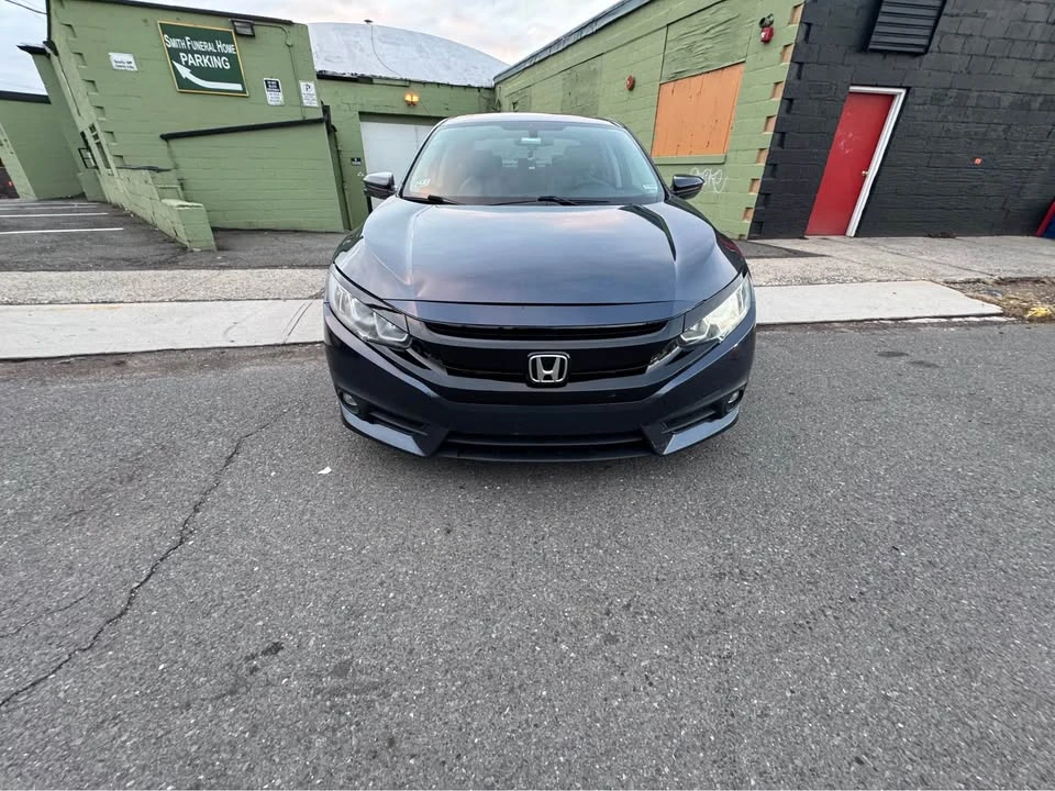 2016 Honda Civic 10th Gen - Image 10 of 15