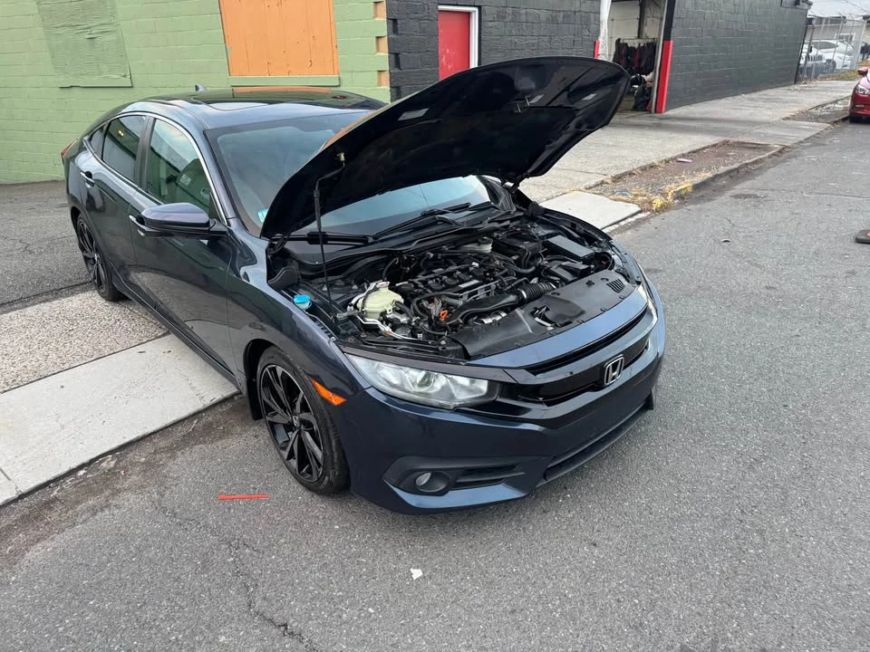 2016 Honda Civic 10th Gen - Image 11 of 15