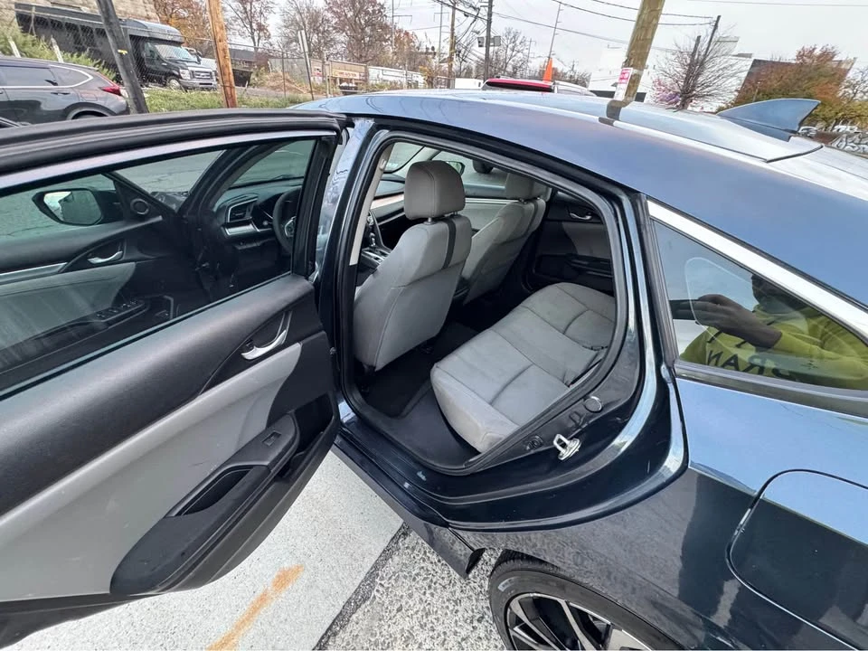 2016 Honda Civic 10th Gen - Image 15 of 15