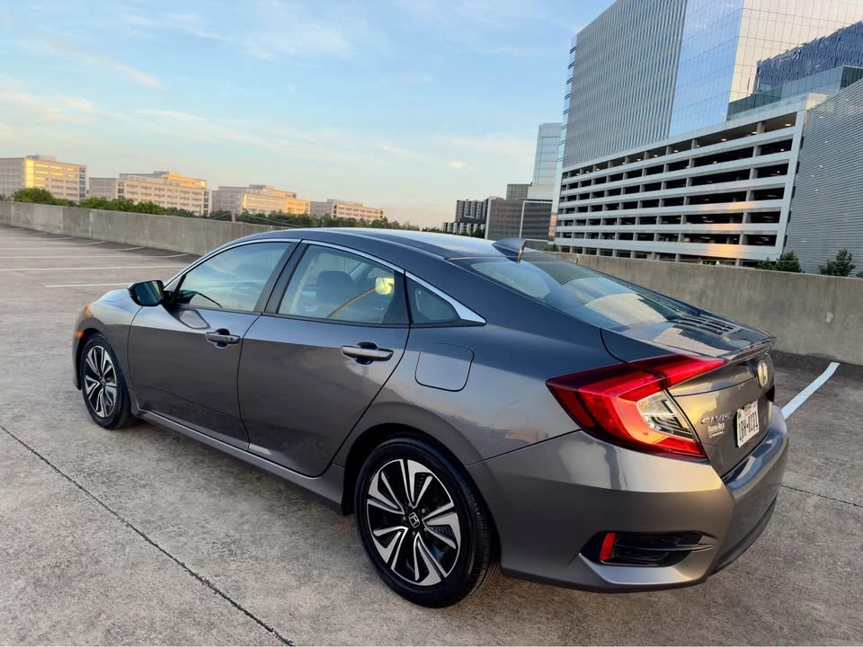 2016 Honda Civic 10th Gen - Image 4 of 20