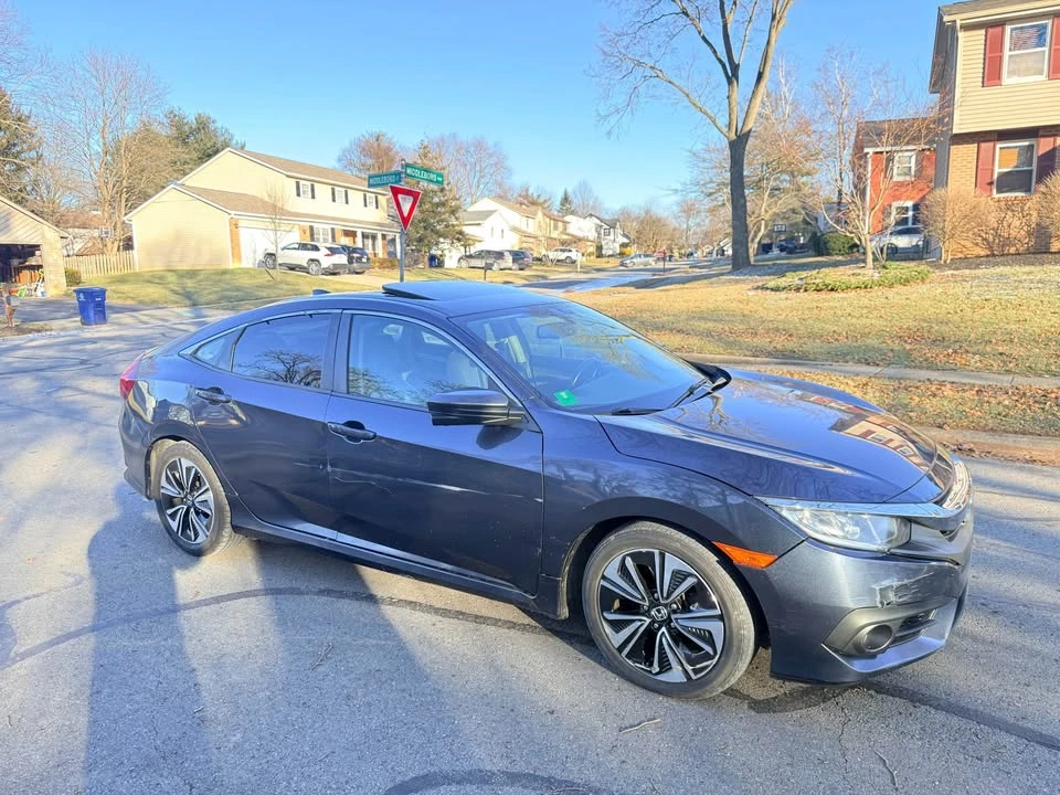 2016 Honda Civic 10th Gen - Image 3 of 12