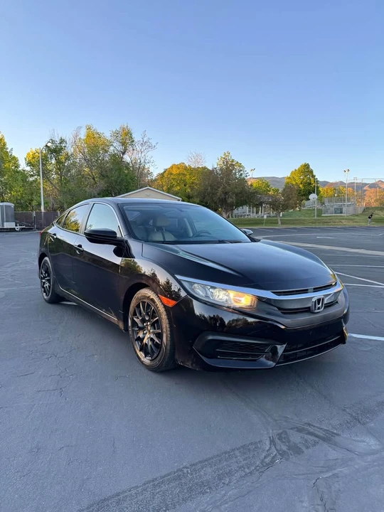 2016 Honda Civic 10th Gen - Image 3 of 16