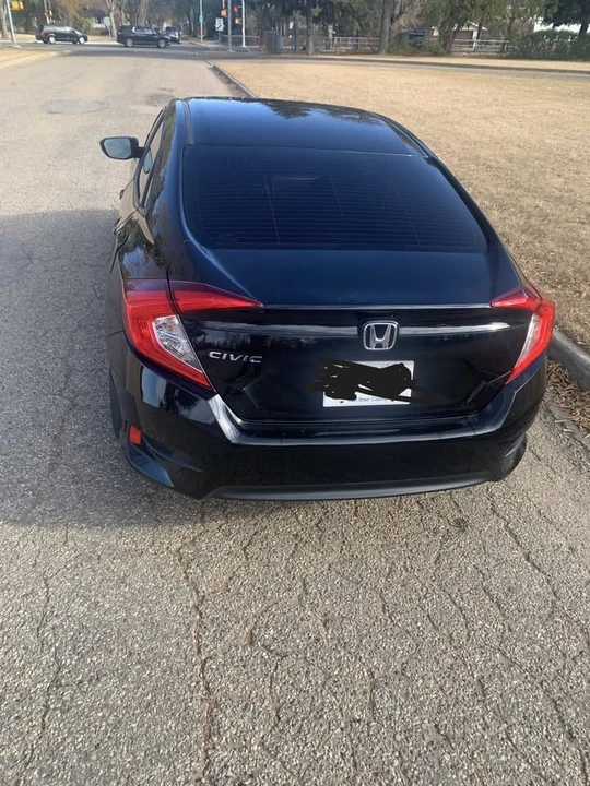 2016 Honda Civic 10th Gen - Image 3 of 9