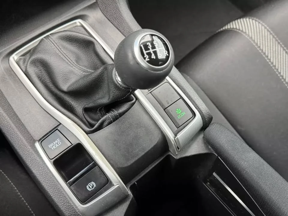 2016 Honda Civic 10th Gen - Image 3 of 13