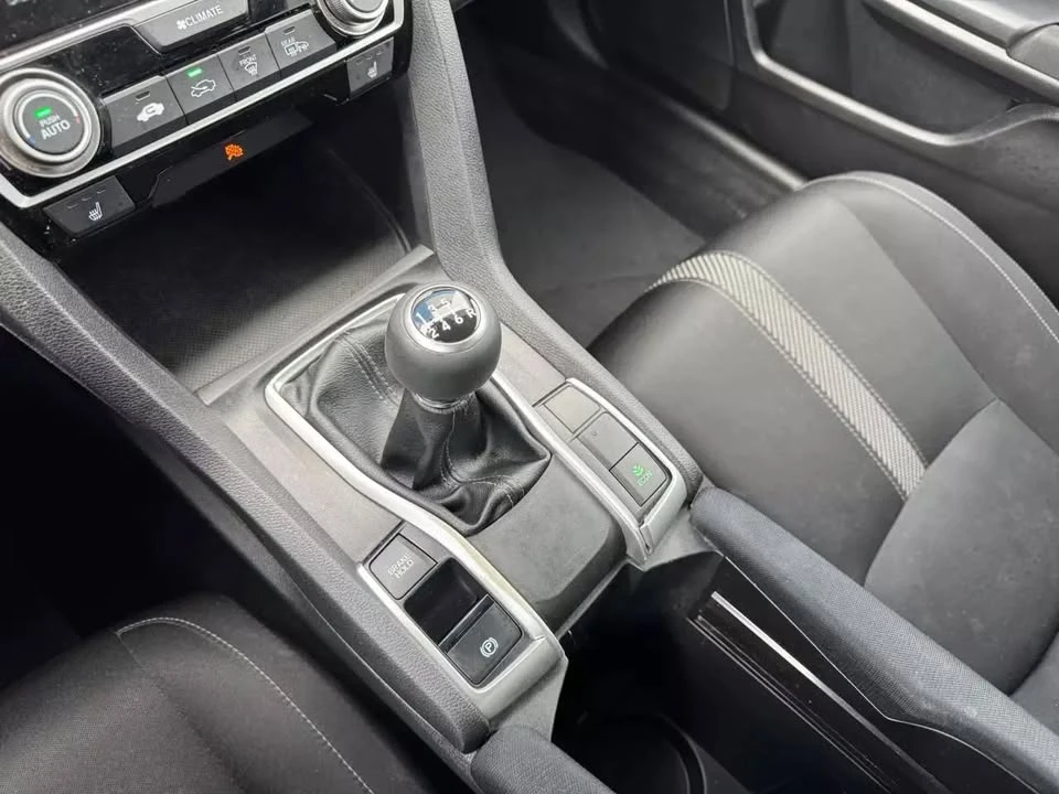 2016 Honda Civic 10th Gen - Image 4 of 13