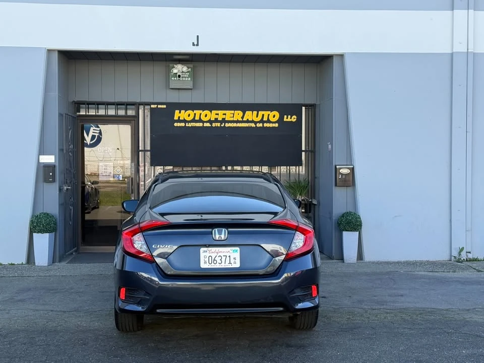 2016 Honda Civic 10th Gen - Image 5 of 10