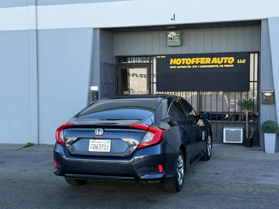 2016 Honda Civic 10th Gen - Image 7 of 10