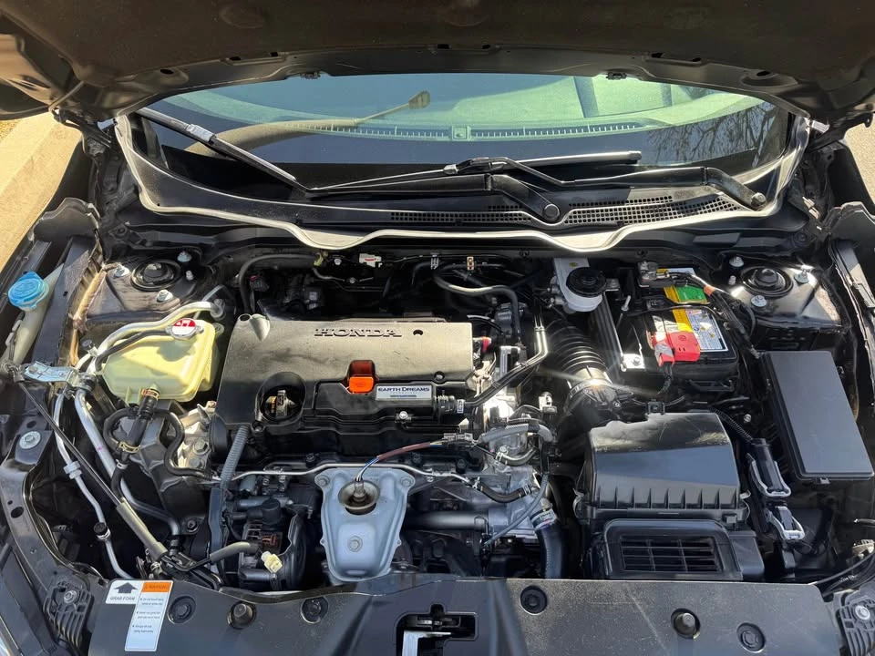 2016 Honda Civic 10th Gen - Image 10 of 12