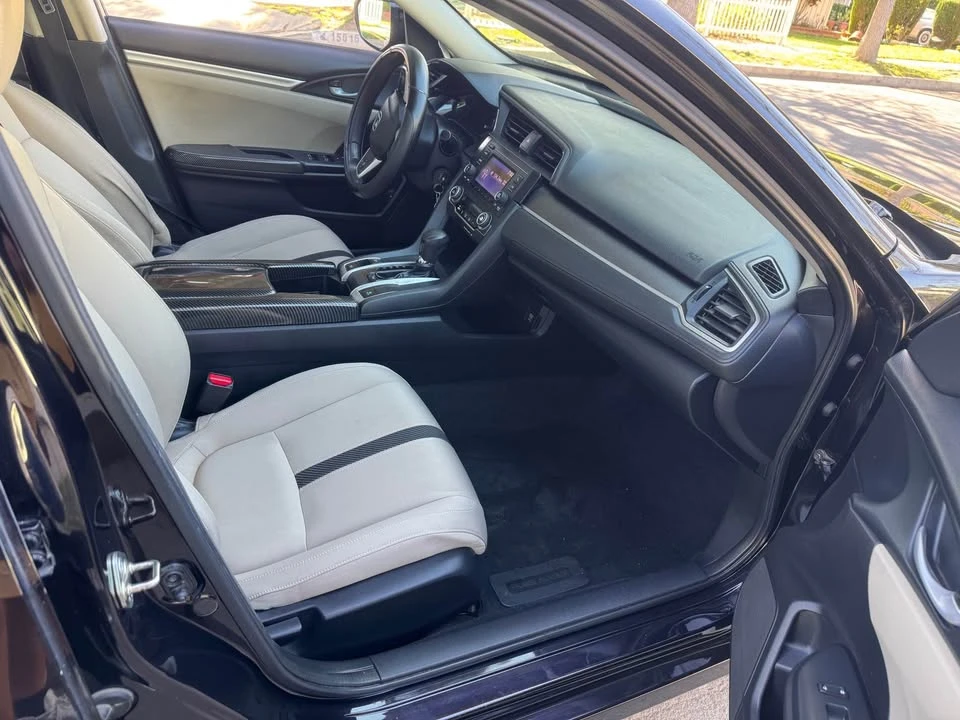 2016 Honda Civic 10th Gen - Image 4 of 12
