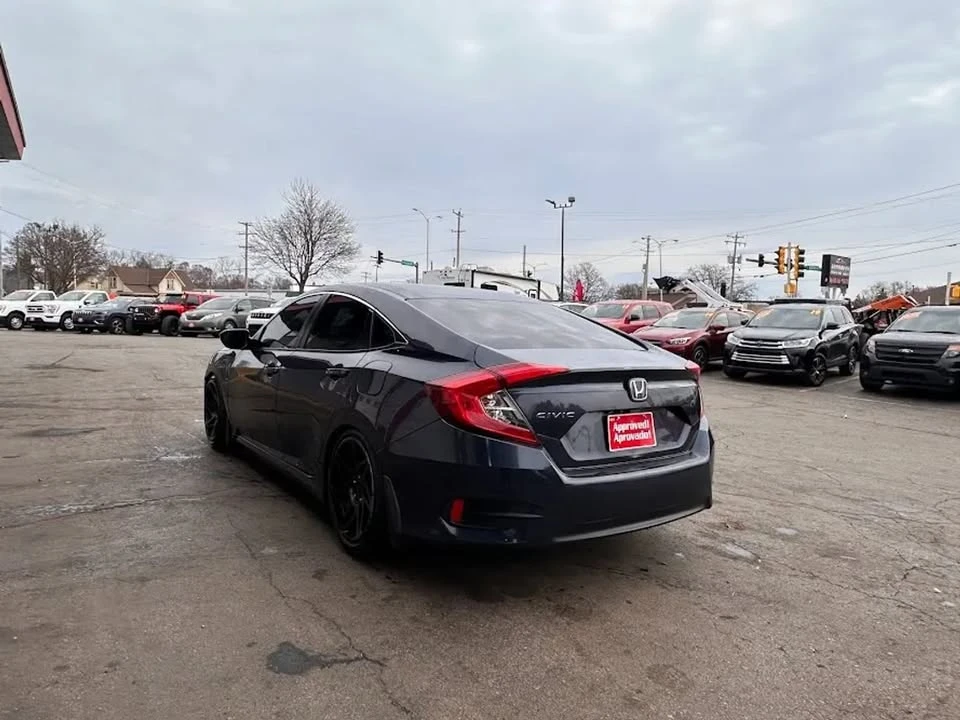 2016 Honda Civic 10th Gen - Image 8 of 18
