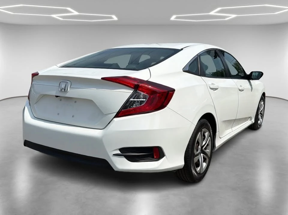 2016 Honda Civic 10th Gen - Image 4 of 17