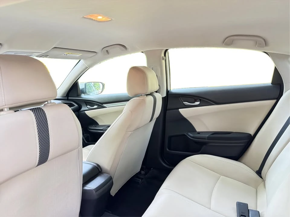 2016 Honda Civic 10th Gen - Image 13 of 17